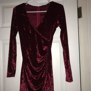red velvet tight fitted short dress